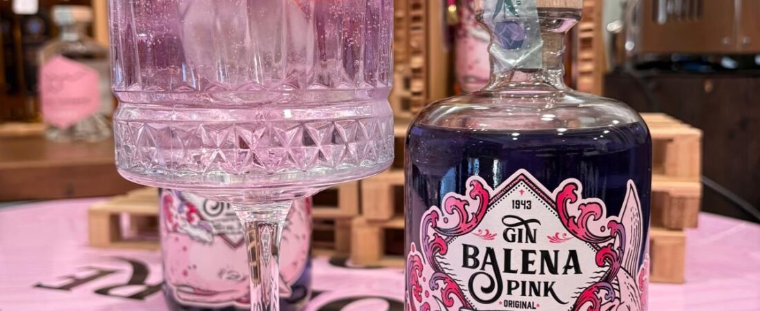 Gin Tonic perfetto con Gin Balena Pink: la ricetta che cambia colore